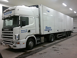 Kuva puoliper�vaunusta.